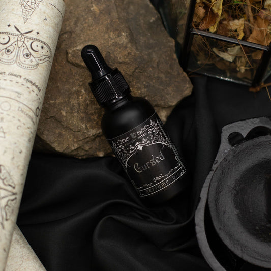 What Is Witch Perfume Oil? How to Choose a Scent That Feels Like You - Luna Temple