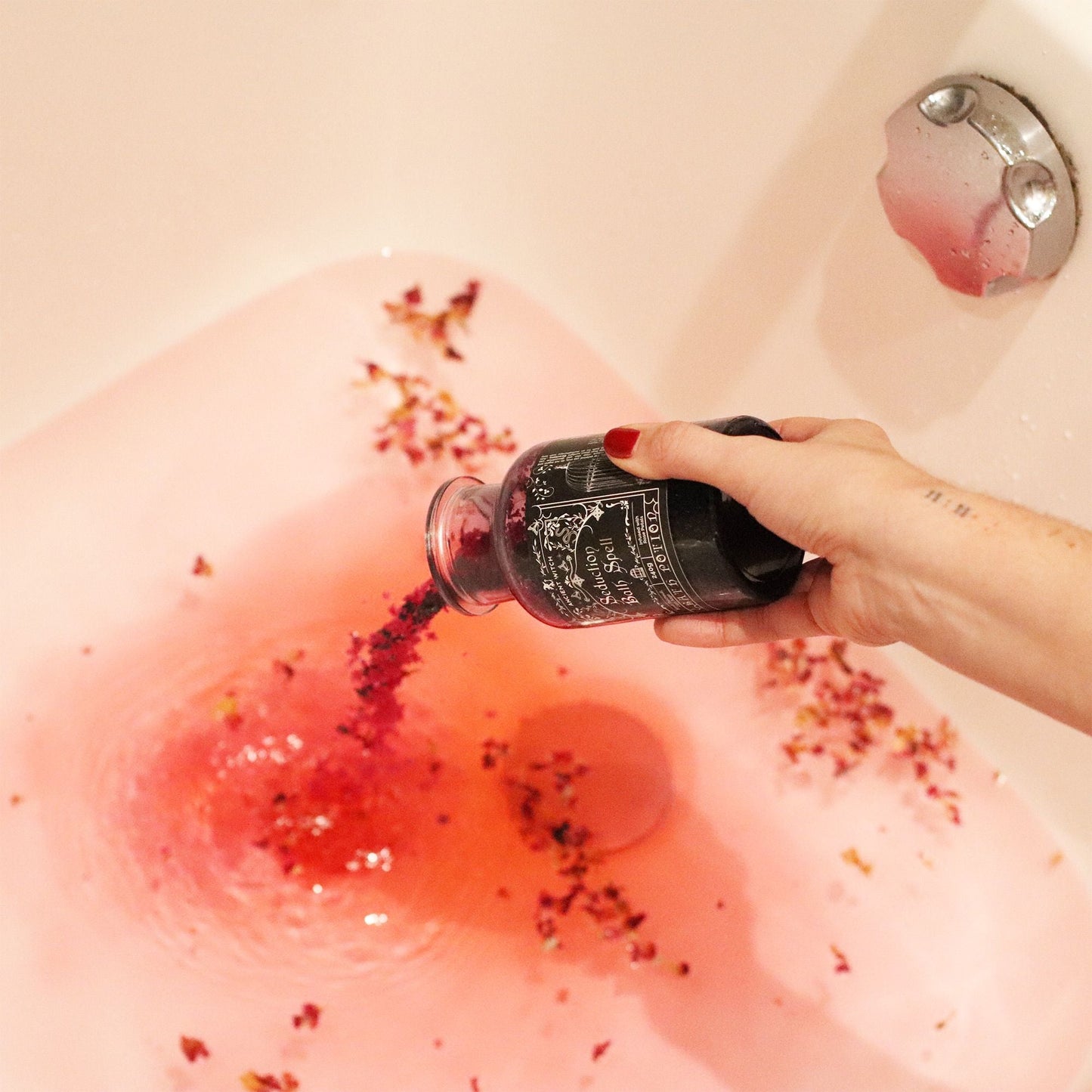 Bath Spell Potion with Amethyst Amulet – Seduction - Luna Temple