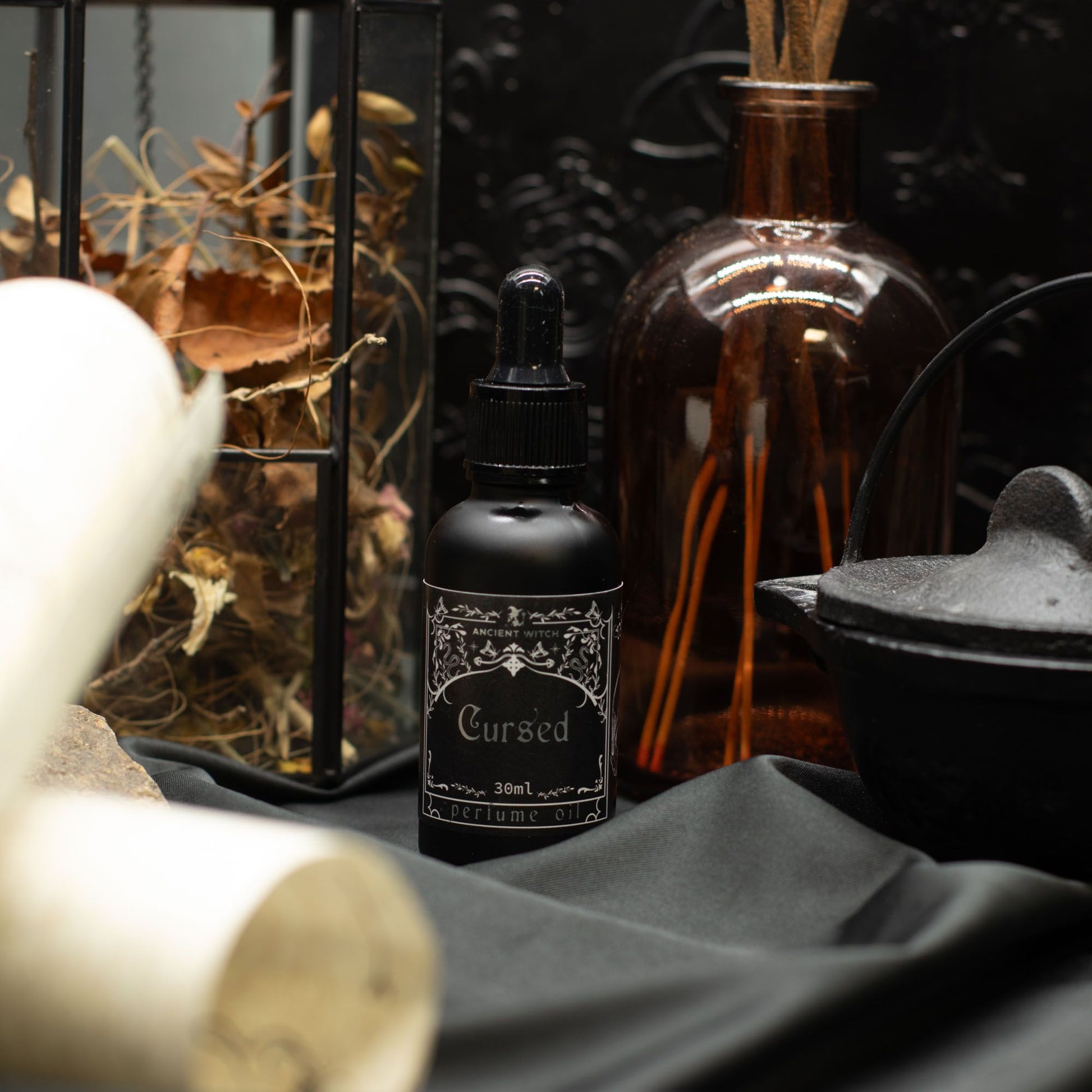 Cursed - Witch Perfume Oil - Luna Temple