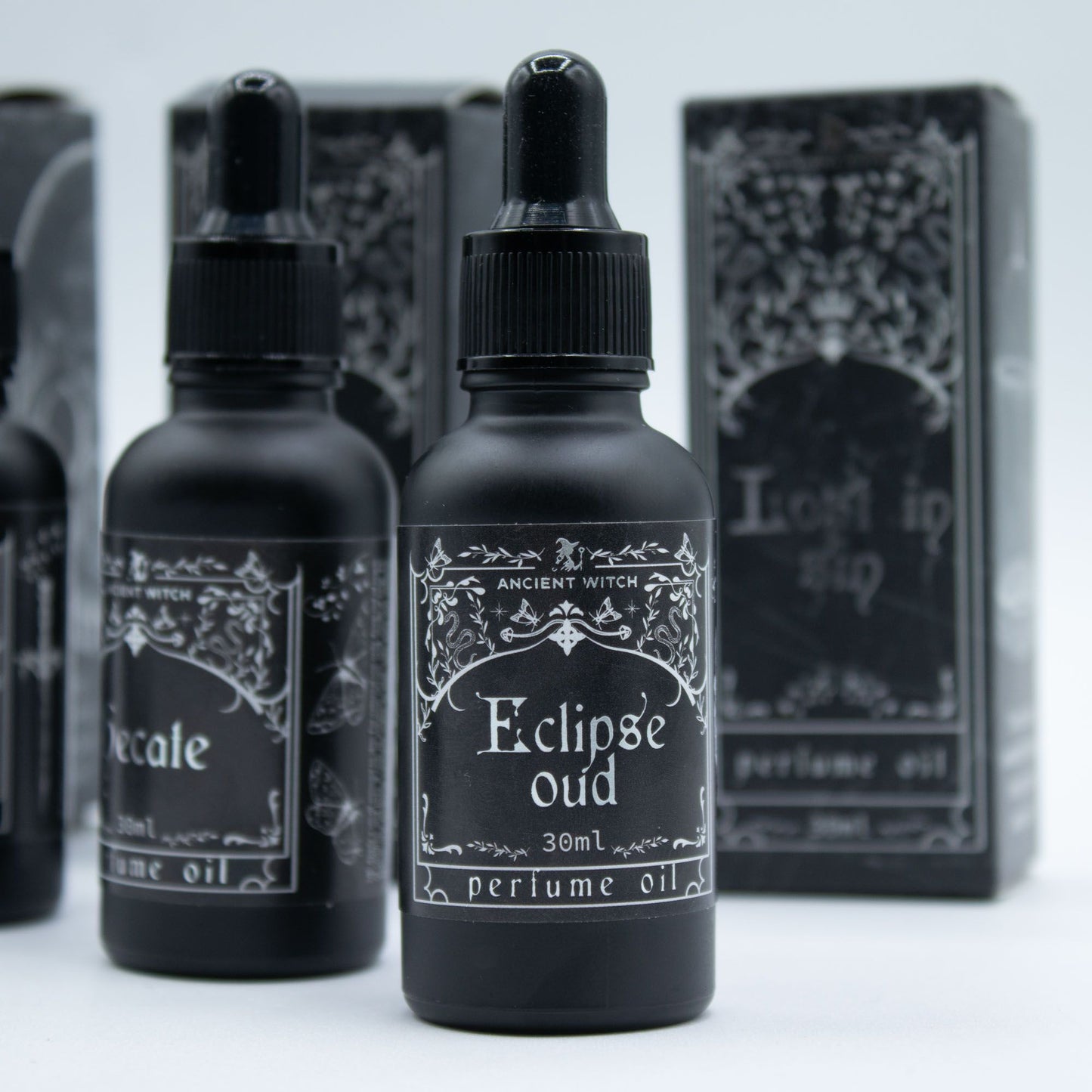 Eclipse Oud - Witch Perfume Oil - Luna Temple