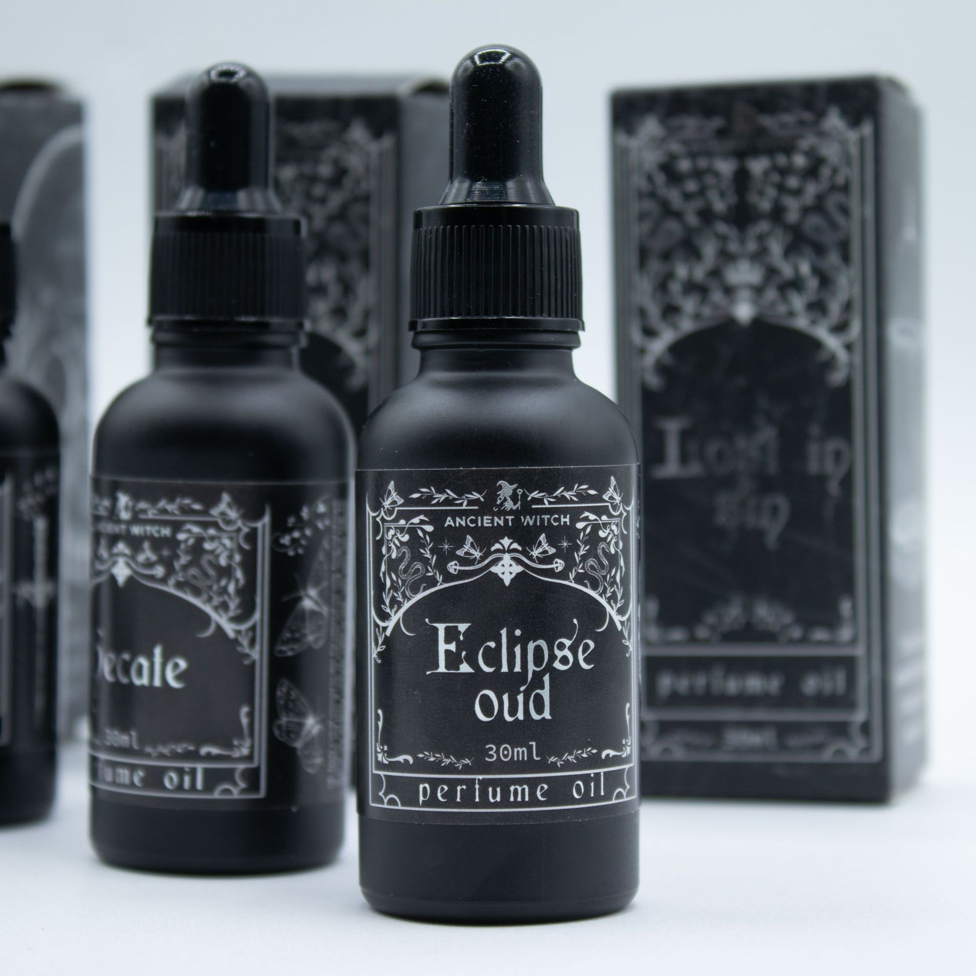 Eclipse Oud - Witch Perfume Oil - Luna Temple