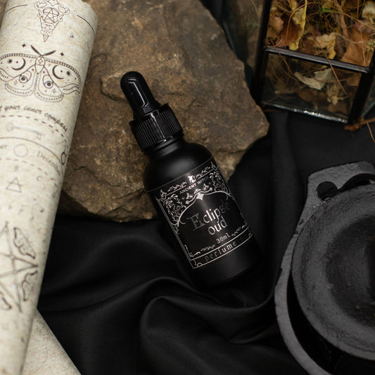 Eclipse Oud - Witch Perfume Oil - Luna Temple
