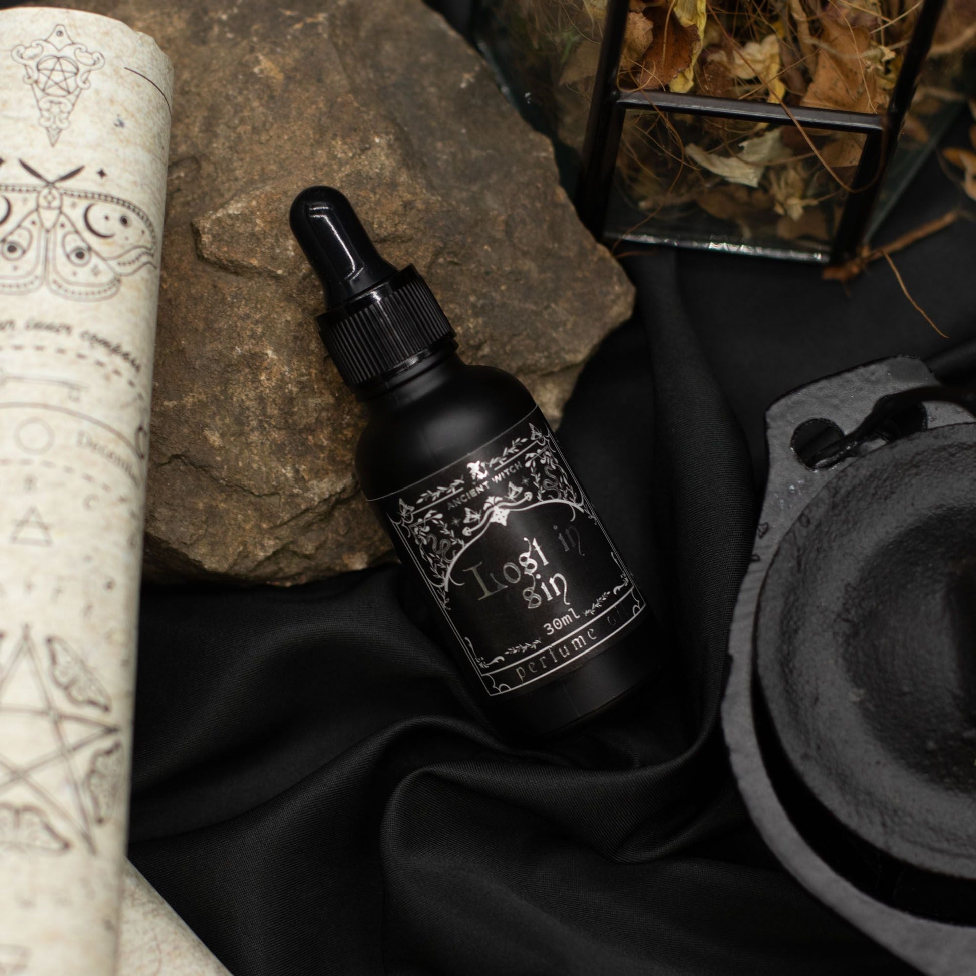 Lost in Sin - Witch Perfume Oil - Luna Temple