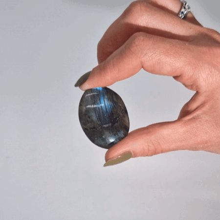 Madagascar Labradorite Palm Stone - Luna Temple