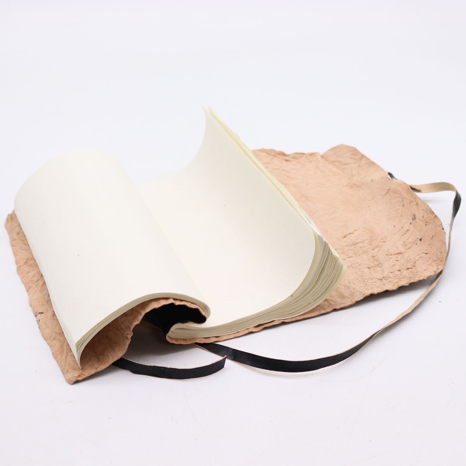Rolled Leather Travel Notebook – Black - Luna Temple